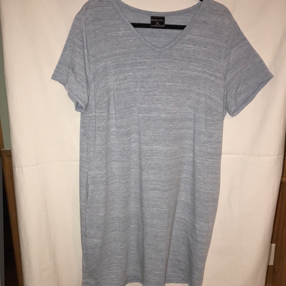32 Degrees Cool Women’s V-Neck Light Blue Dress with Pockets- XXL